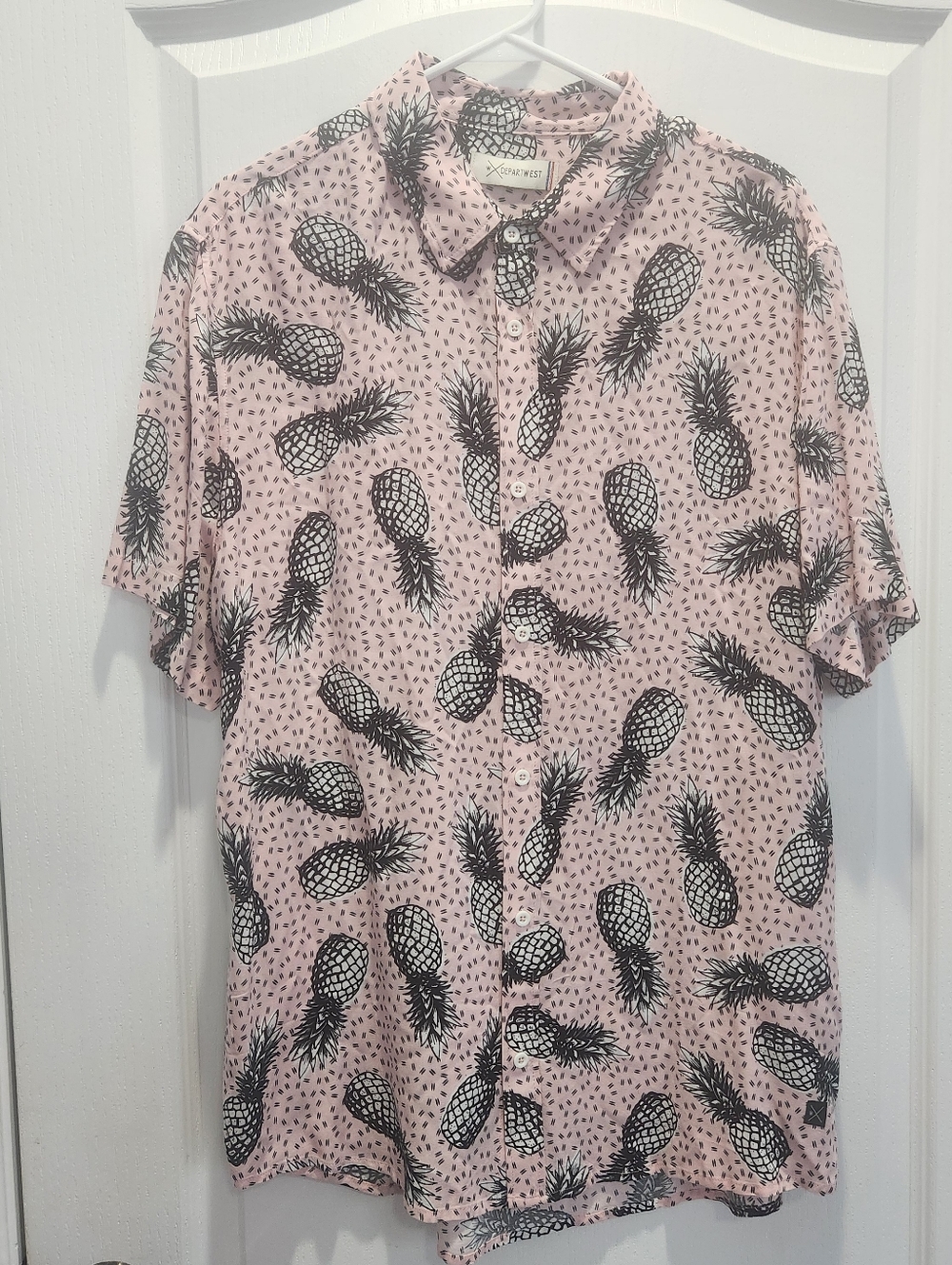 Short-Sleeve Pineapple Print Button-Up Shirt - Pink